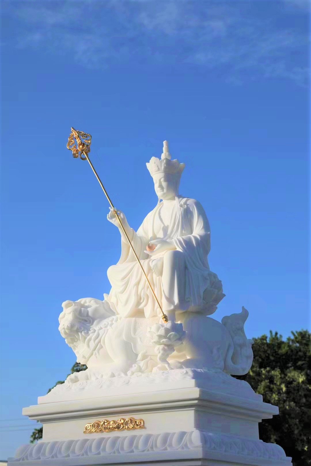 Sacred Buddhist Sculpture